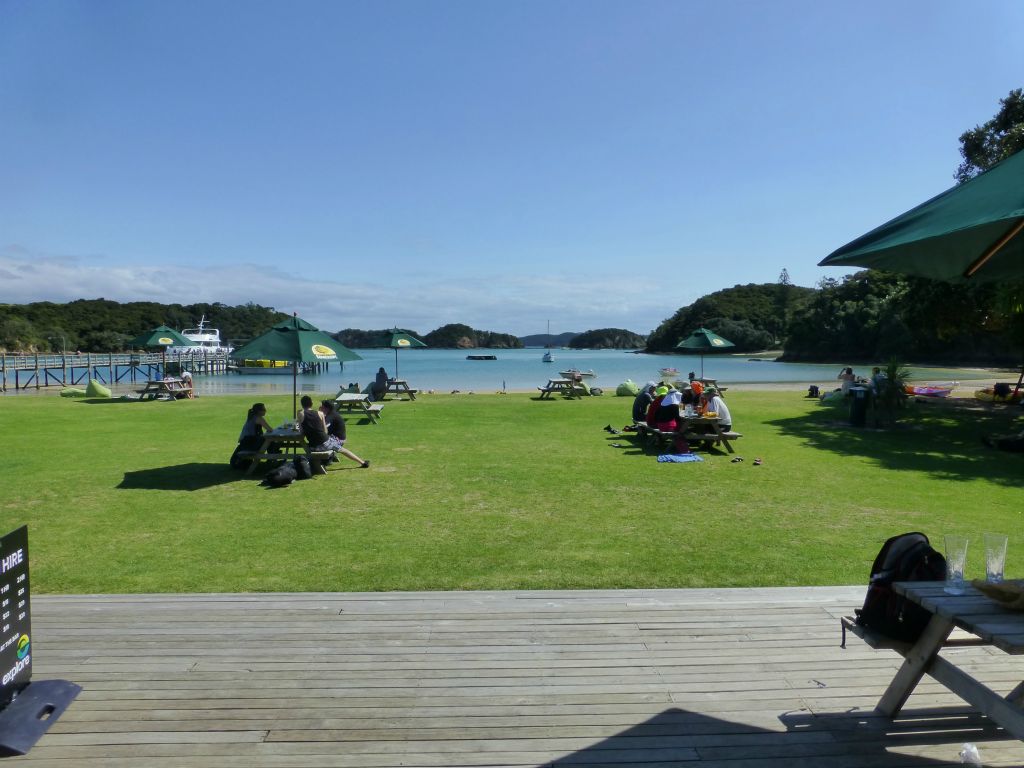 The renowned 'Hole in the Rock' cruise aboard Fullers.  Urupukapuka Island, Bay of Islands.