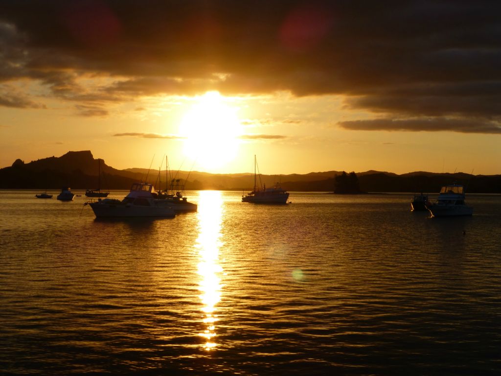 Beautiful sunset at Whangaroa Harbour.