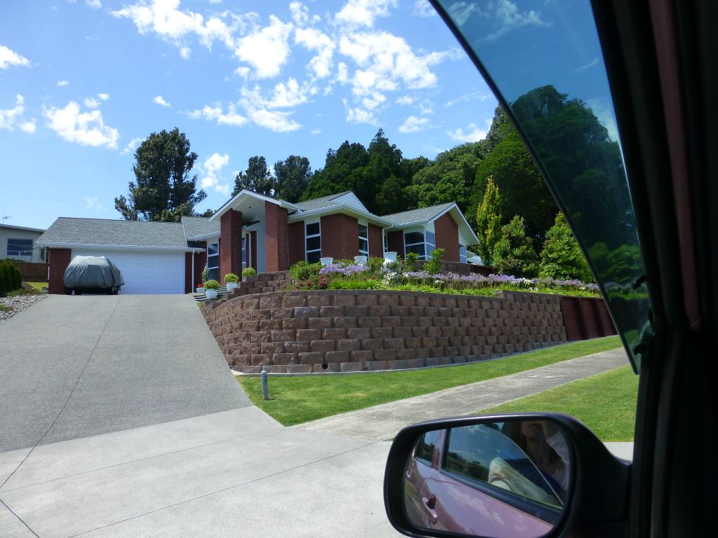 A drive through NP suburbia.